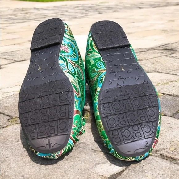 BC Born in California Footwear Green Multi Brocade Ballet Flats Size 7.  New.