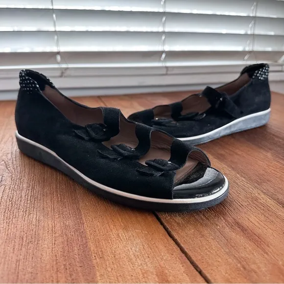 Beautifeel Black Suede Strappy Adjustable Buckle Sandals Made Isreal Polka Dot