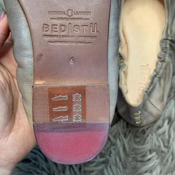 Bed Stu Bosworth Taupe Rustic Ballet Leather Flats sz 6