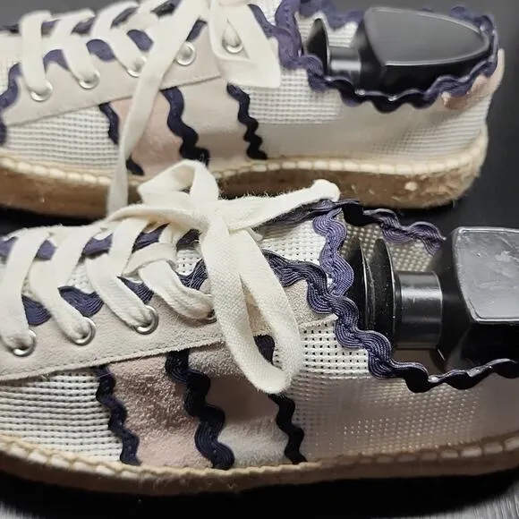 ☆BERNARDO☆ PLATFORM ESPADRILLE PERFORATED CANVAS SNEAKERS WOMAN'S 8.5 IN GUC