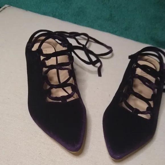 Billy Ella NWOT plum purple velvet lace up ballet flats
