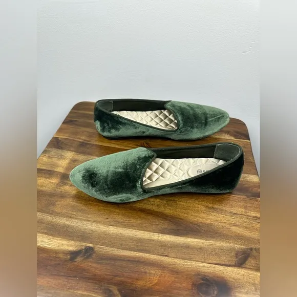 Birdies Shamrock Green Velvet Ballet Flats Size 8 EUC