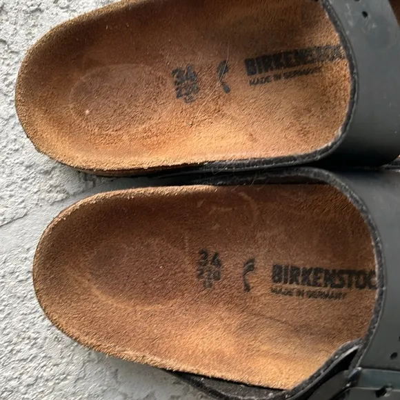 Birkenstock Arizona oiled leather  black-two strap flat sandals sz34 =3.5