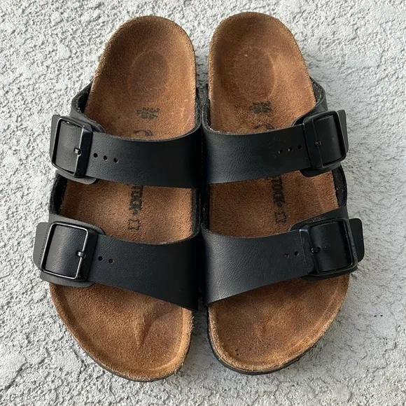 Birkenstock Arizona oiled leather  black-two strap flat sandals sz34 =3.5