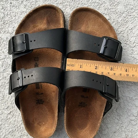 Birkenstock Arizona oiled leather  black-two strap flat sandals sz34 =3.5
