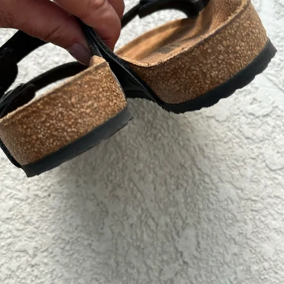 Birkenstock Arizona oiled leather  black-two strap flat sandals sz34 =3.5
