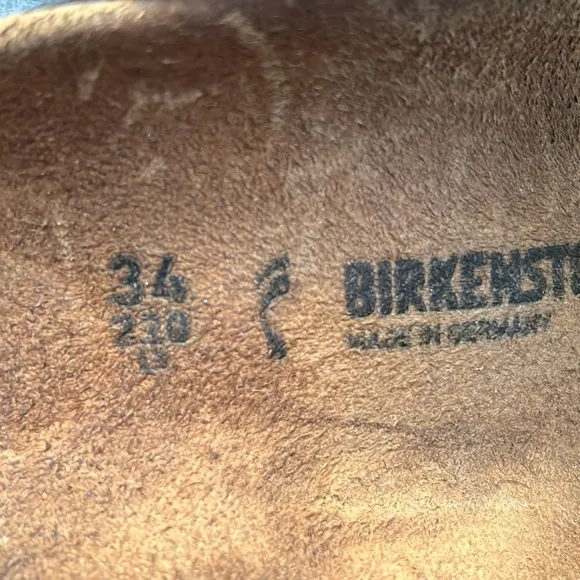 Birkenstock Arizona oiled leather  black-two strap flat sandals sz34 =3.5