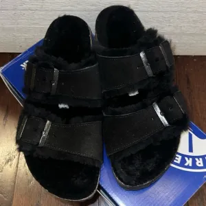 BIRKENSTOCK Women’s Black Arizona Shearling Flat Slide Sandals Size 7 NEW