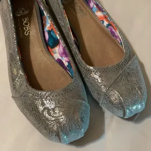 BOBS flats loafers silver grey