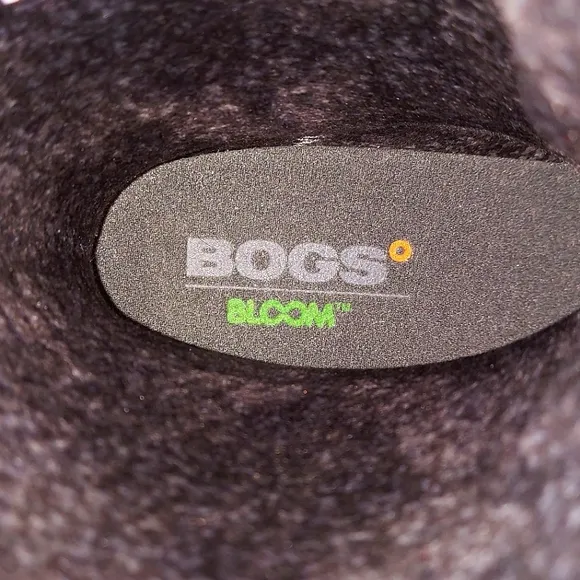 Bogs Bloom Arcata Lace Black Insulated Winter Outdoor Boots Youth Size 7 NWT