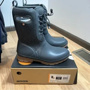 BOGS Cameron Lace Boots NEW Sz 11 Women’s Pull On Lace Up Waterproof -40 Degrees
