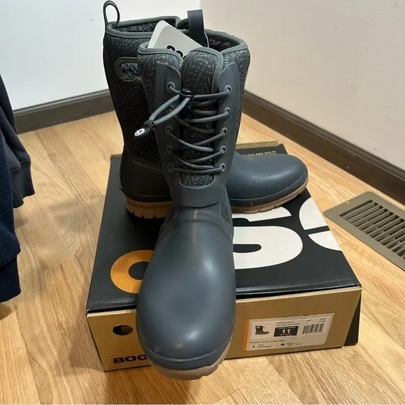 BOGS Cameron Lace Boots NEW Sz 11 Women’s Pull On Lace Up Waterproof -40 Degrees