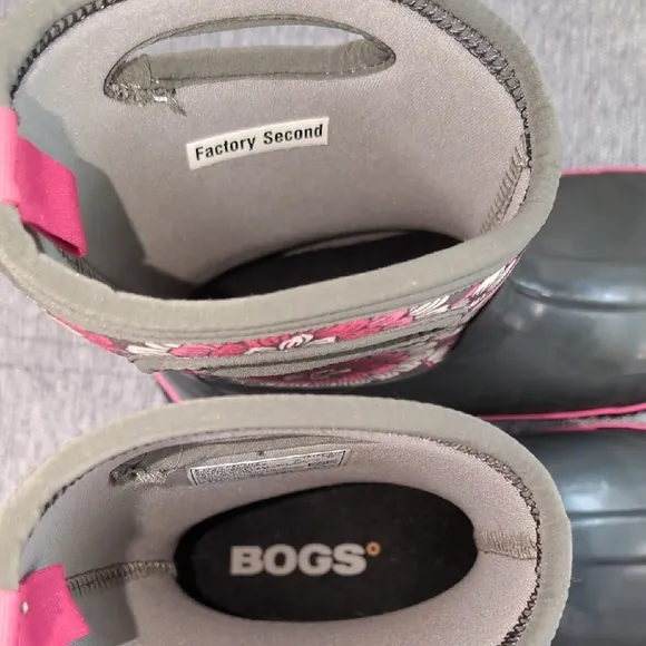 BOGS Floral Pansies Rain Winter Snow Boots - Gray and Pink Sz 5 Youth