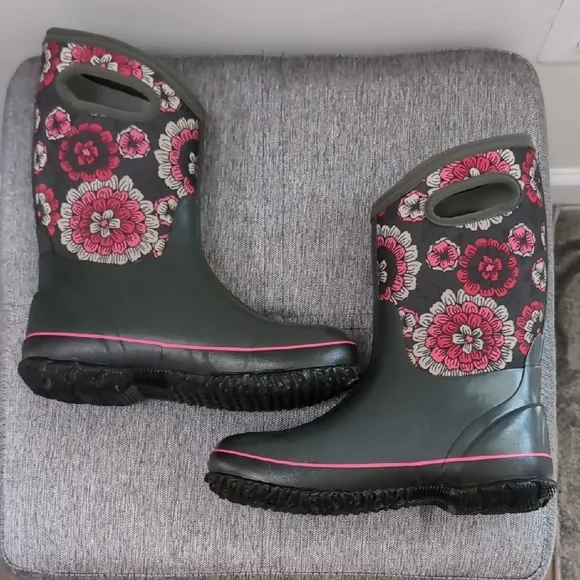 BOGS Floral Pansies Rain Winter Snow Boots - Gray and Pink Sz 5 Youth