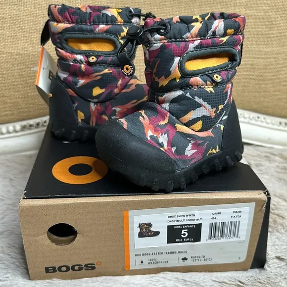 Bogs | Kids' Winter Boots B-MOC SNOW WINTER MOUNTAIN in Dark Gray, Size 5 NWT