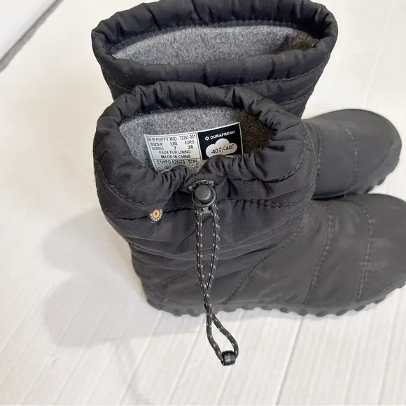 Bogs Puffy Boots Mid Calf Insulated Lined Waterproof Round Toe Drawcord Size 7