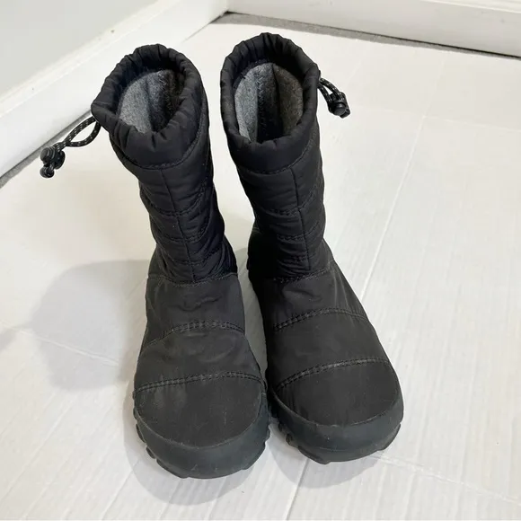 Bogs Puffy Boots Mid Calf Insulated Lined Waterproof Round Toe Drawcord Size 7
