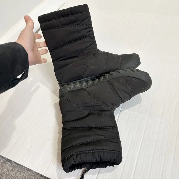 Bogs Puffy Boots Mid Calf Insulated Lined Waterproof Round Toe Drawcord Size 7