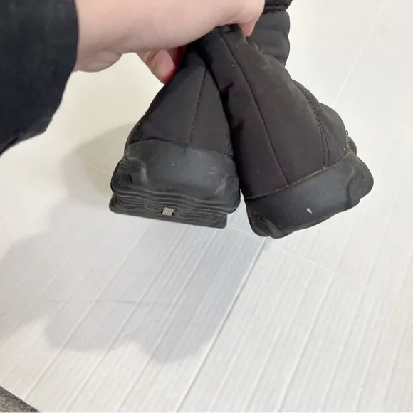 Bogs Puffy Boots Mid Calf Insulated Lined Waterproof Round Toe Drawcord Size 7