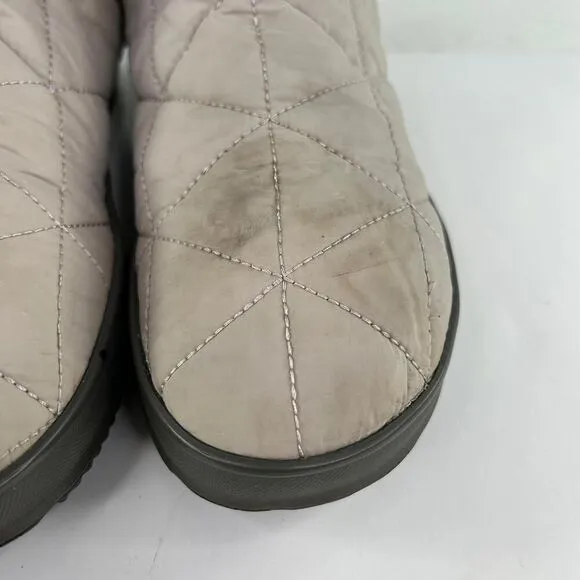 Bogs Women's Snowday Tall Boot US 9 Beige Quilted Cold Weather Winter Snow Boots