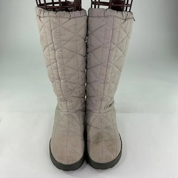 Bogs Women's Snowday Tall Boot US 9 Beige Quilted Cold Weather Winter Snow Boots