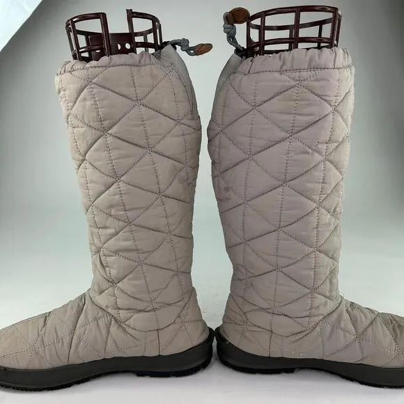 Bogs Women's Snowday Tall Boot US 9 Beige Quilted Cold Weather Winter Snow Boots