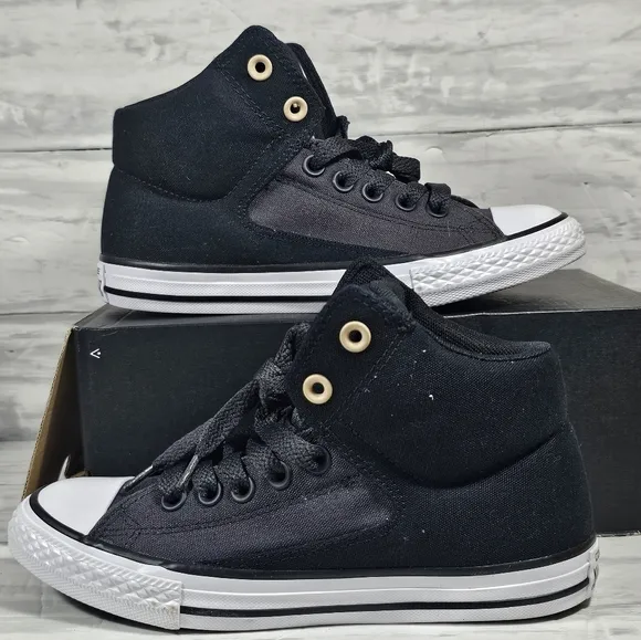 Boys Converse SIZE 3 ChucK TAYLOR ALL STARs High Tops