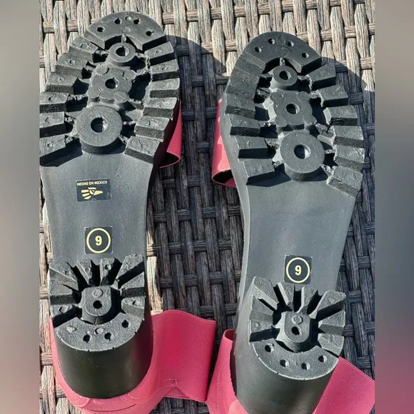 Brand New Charleston Shoe CO.