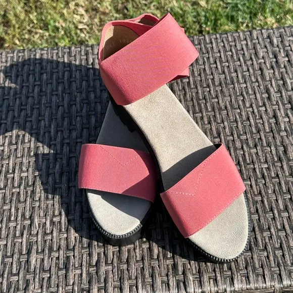 Brand New Charleston Shoe CO.