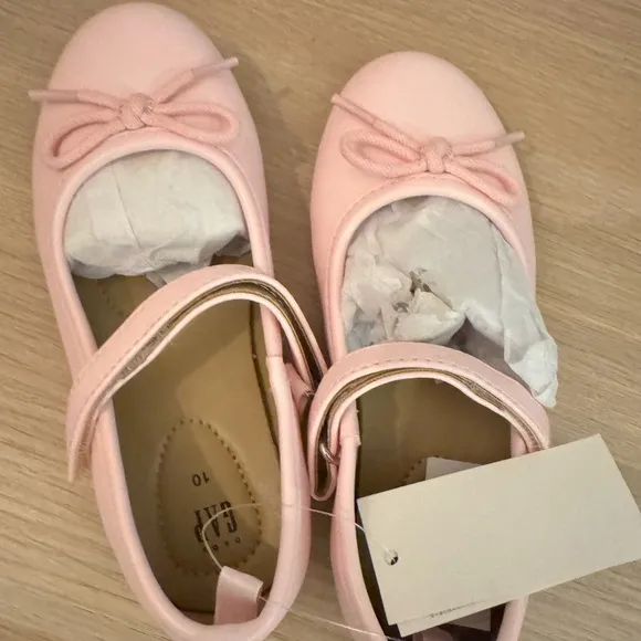 Brand New Gap ballet flat kids shoessize 10