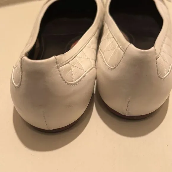 Burberry Women's 39.5 Quilted Leather Ballet Flats Cream White Buckle Toe Preppy
