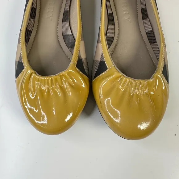 Burberry Yellow Patent Leather &amp; Nova Check Coated Canvas Scrunch Ballet Flats
