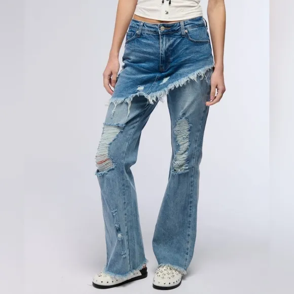 Callie Lives Stasia YMe AKIRA Distressed Skirt Straight Leg Denim Jeans 3