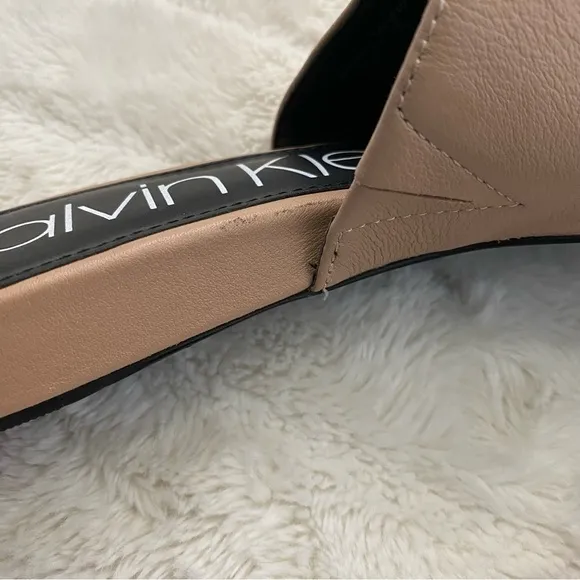 Calvin Klein Chantalia Leather Pointed Toe Mules Flats Size 7.5