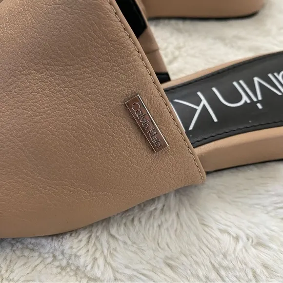 Calvin Klein Chantalia Leather Pointed Toe Mules Flats Size 7.5