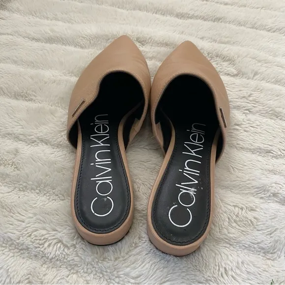 Calvin Klein Chantalia Leather Pointed Toe Mules Flats Size 7.5
