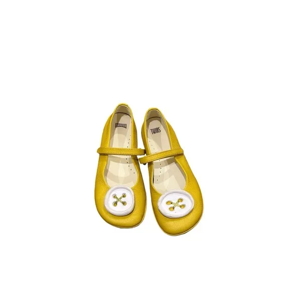 CAMPER Twins Girls Yellow Leather Ballet Flats with White Button Size 1 or 33EU
