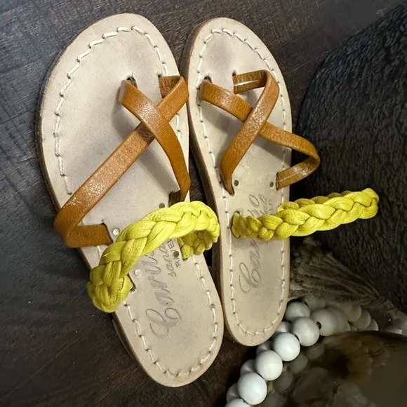 Caruso Sandali Ravello Italian Sandals Girls Sz 25 8 Gold Double Strap Flat