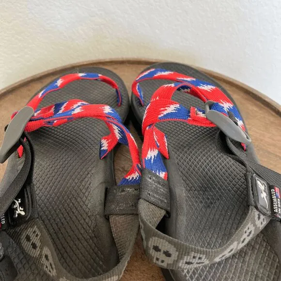 Chaco Grateful Dead Red White Blue Skull Strappy Sandals Men's 9
