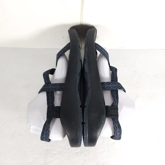 Chaco Men's Z/2 Classic Size US 9 Blue Strappy Outdoor Sport Sandals Shoes
