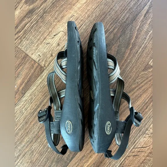 Chaco Sandals Men 10 Z/2 Yampa Metal Strappy Toe Loop Water Hiking