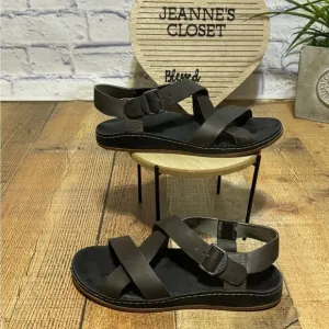 Chaco Wayfarer Size US 7 EU 38 Women’s Strappy Tornado Leather Sandals J107134