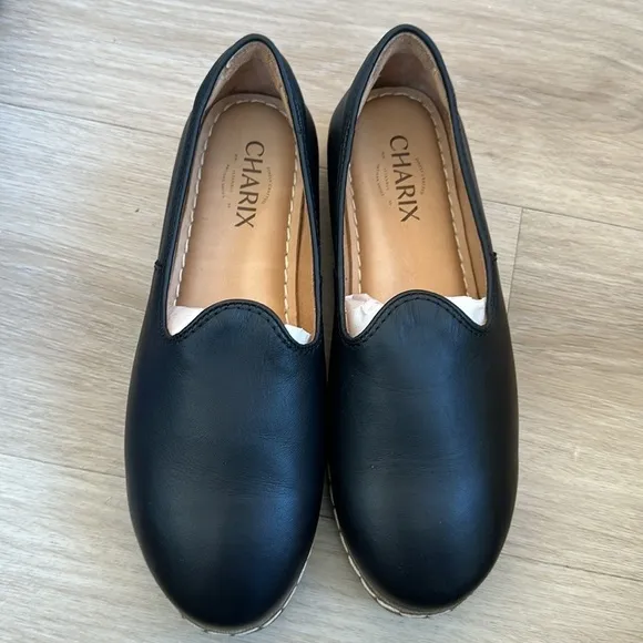 Charix Black Leather Loafers Black Slip Ons women  us 8.5