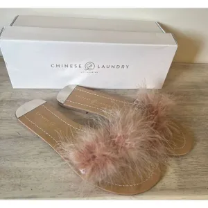 Chinese Laundry Womens Zoey Marabou Feather Flat Slides Sandals Pink Size 6.5