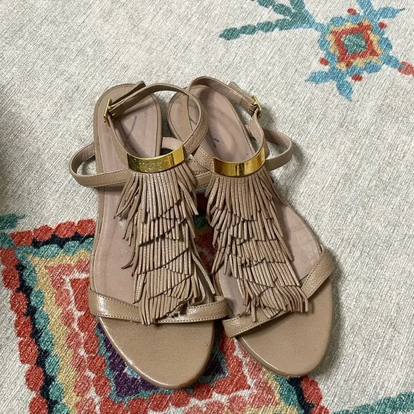 Chloe Fringe Metal plate sandals