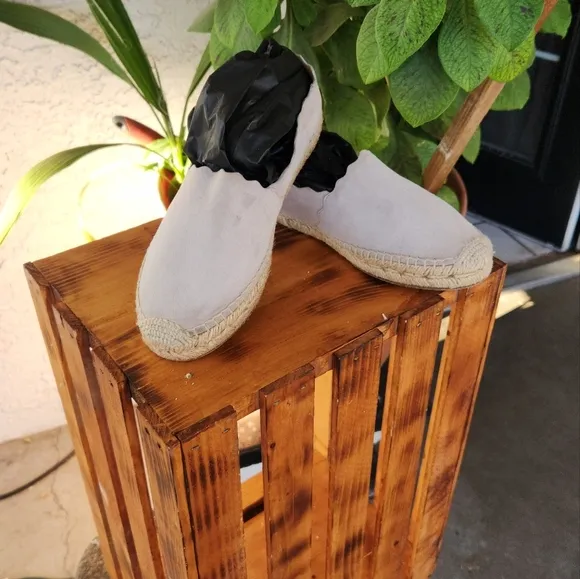 Chloe Gray Scalloped Suede Espadrilles