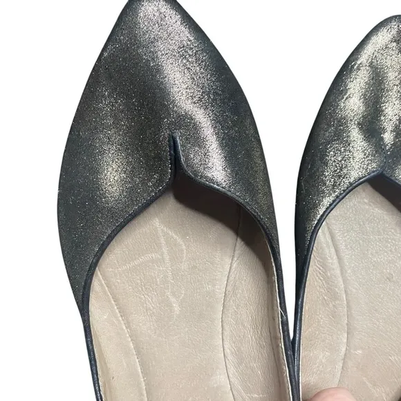 Chocolat Blu Glamour Bronze Metallic Pointed Toe Flats