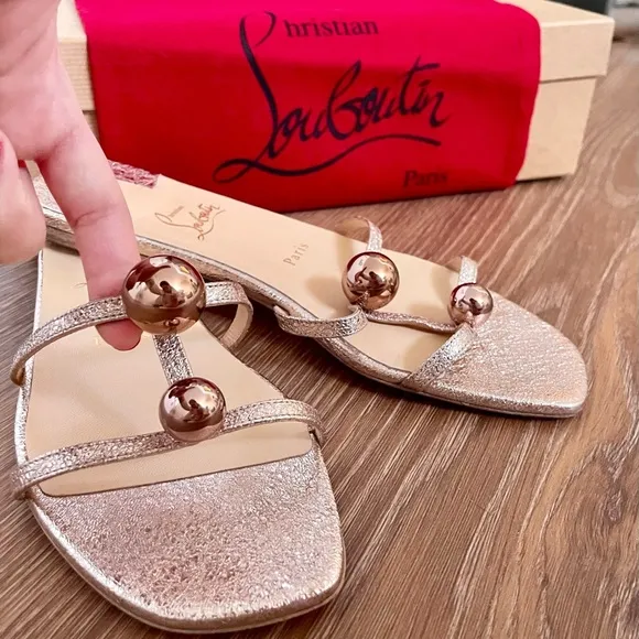 Christian Louboutin Atonetta Flat Sandals - Rose Gold size 38