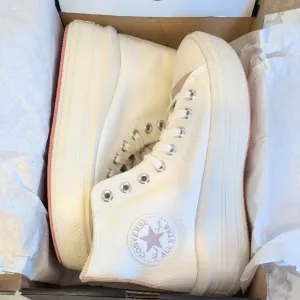 Chuck Taylor All Star Move Platform Tonal Materials