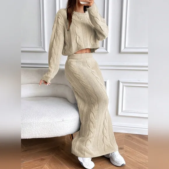 Chunky Knit Crew Neck Loose Short Sweater   Long Skirt